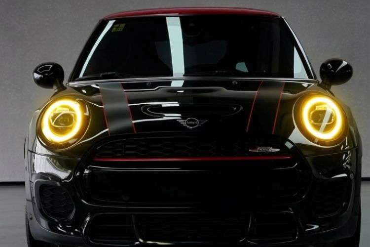 Used MINI JCW 2018 2.0T JOHN COOPER WORKS ALL-IN Exterior 8