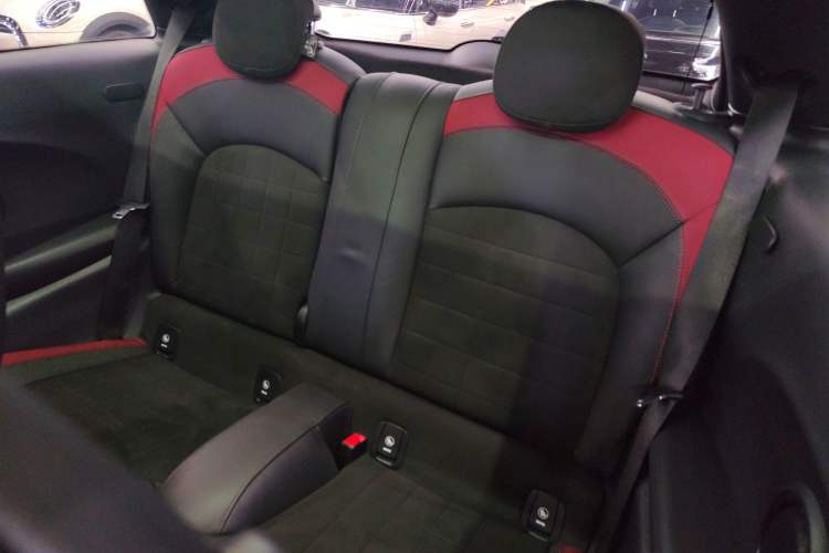 Used MINI JCW 2018 2.0T JOHN COOPER WORKS ALL-IN Interior 1