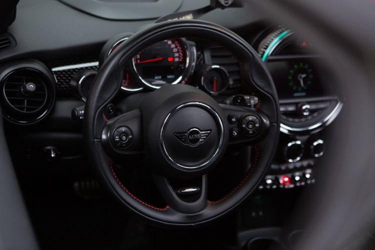 Used MINI JCW 2018 2.0T JOHN COOPER WORKS ALL-IN Interior 3