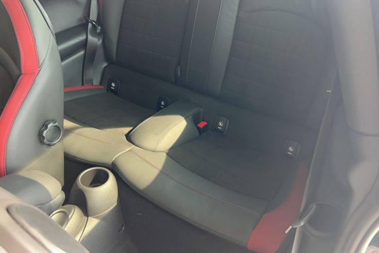 Used MINI JCW 2018 2.0T JOHN COOPER WORKS ALL-IN Interior 4