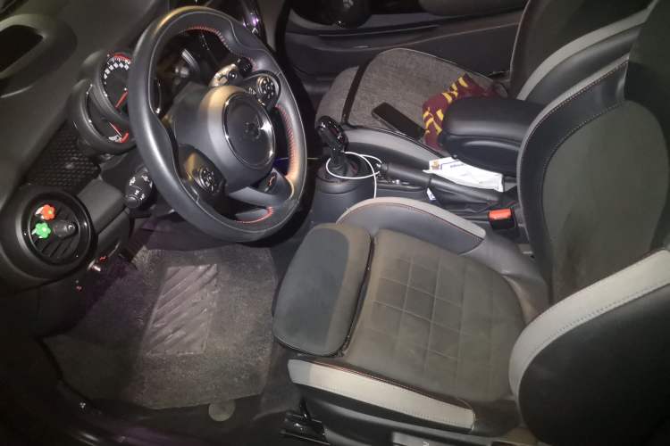 Used MINI JCW 2018 2.0T JOHN COOPER WORKS ALL-IN Left Front Seat