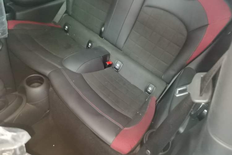 Used MINI JCW 2018 2.0T JOHN COOPER WORKS ALL-IN Left Rear Seat