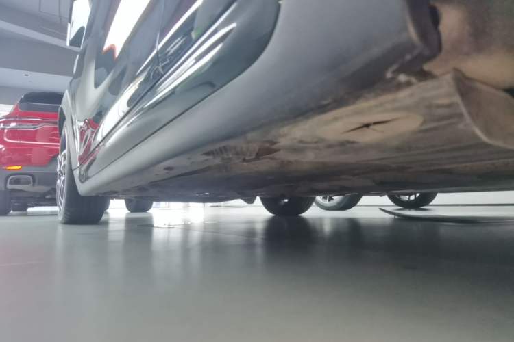 Used MINI JCW 2018 2.0T JOHN COOPER WORKS ALL-IN Left Side Sill