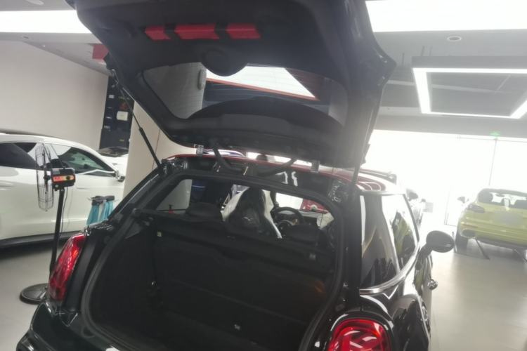 Used MINI JCW 2018 2.0T JOHN COOPER WORKS ALL-IN Trunk