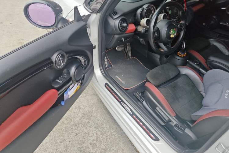 Used MINI JCW 2018 2.0T JOHN COOPER WORKS ALL-IN Driver Seat