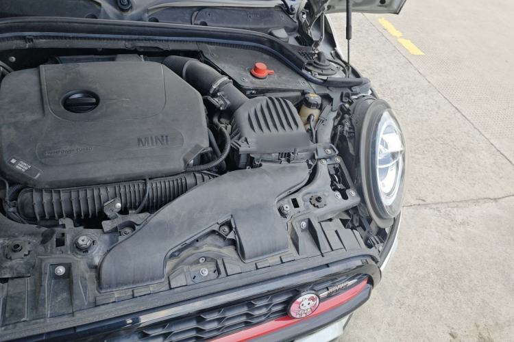Used MINI JCW 2018 2.0T JOHN COOPER WORKS ALL-IN Engine Bay Left