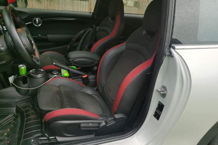 Used MINI JCW 2018 2.0T JOHN COOPER WORKS ALL-IN Left Front Seat