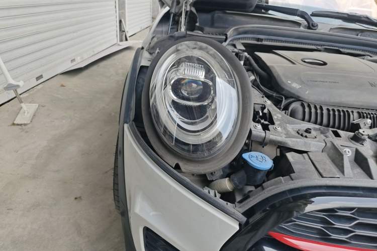 Used MINI JCW 2018 2.0T JOHN COOPER WORKS ALL-IN Right Front Headlight
