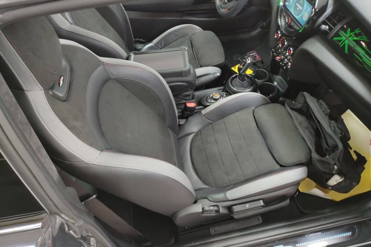 Used MINI JCW 2020 2.0T JOHN COOPER WORKS ALL-IN Right Front Seat