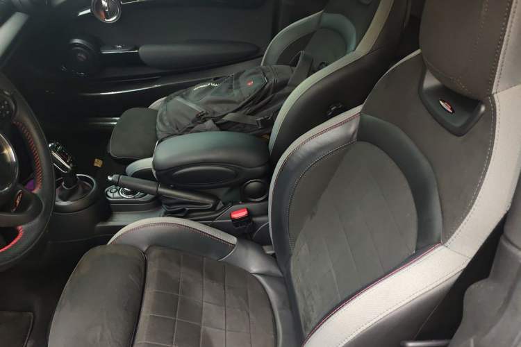Used MINI JCW 2020 2.0T JOHN COOPER WORKS ALL-IN Left Front Seat