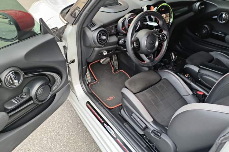 Used MINI JCW 2020 2.0T JOHN COOPER WORKS ALL-IN Driver Seat