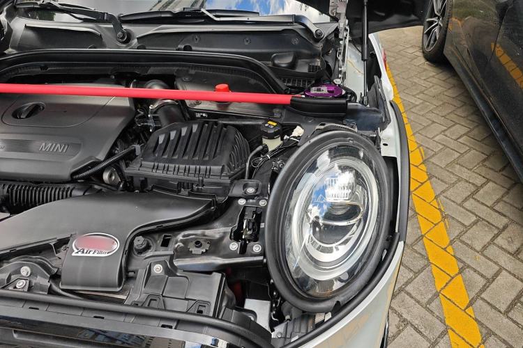 Used MINI JCW 2020 2.0T JOHN COOPER WORKS ALL-IN Engine Bay Left