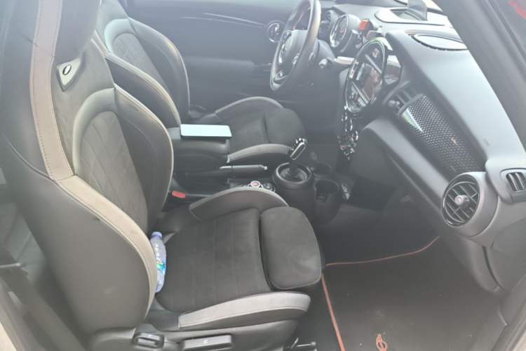 Used MINI JCW 2020 2.0T JOHN COOPER WORKS ALL-IN Right Front Seat