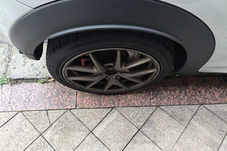 Used MINI JCW 2020 2.0T JOHN COOPER WORKS ALL-IN Right Rear Wheel Hub