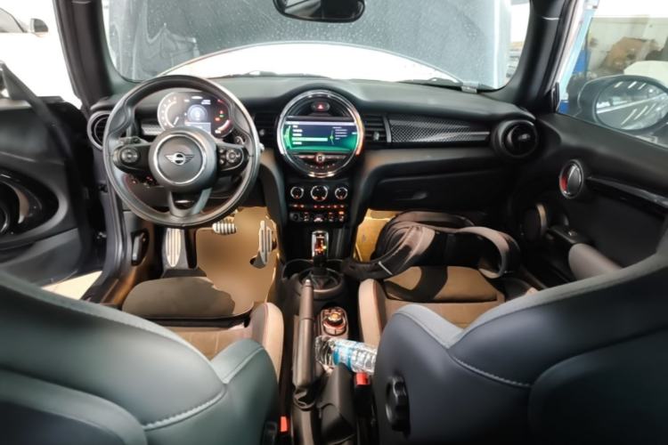 Used MINI JCW 2021 2.0T JOHN COOPER WORKS Center Console