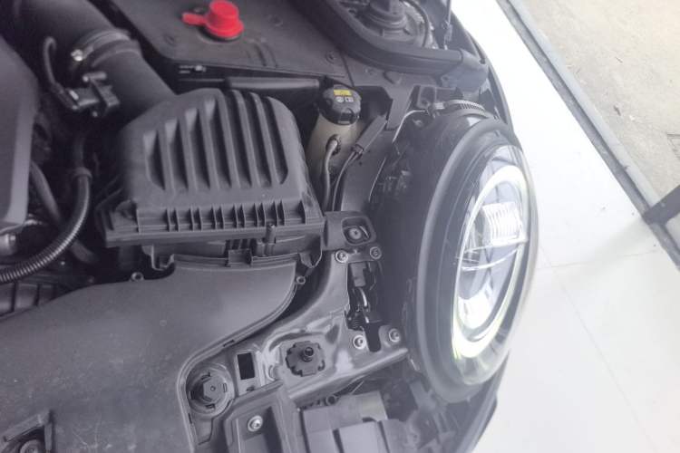 Used MINI JCW 2021 2.0T JOHN COOPER WORKS ALL-IN Engine Bay Left