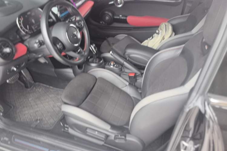Used MINI JCW 2021 2.0T JOHN COOPER WORKS ALL-IN Left Front Seat