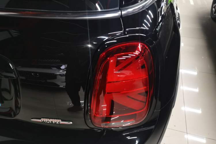 Used MINI JCW 2021 2.0T JOHN COOPER WORKS ALL-IN Right Rear Taillight