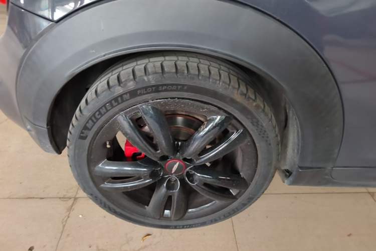 Used MINI JCW 2021 2.0T JOHN COOPER WORKS Right Rear Wheel Hub