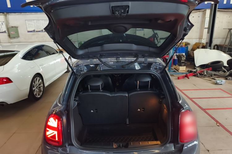 Used MINI JCW 2021 2.0T JOHN COOPER WORKS Trunk