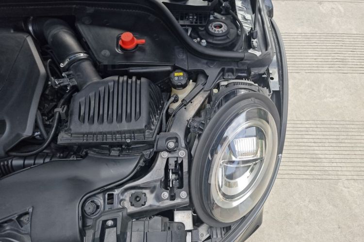 Used MINI JCW 2021 2.0T JOHN COOPER WORKS ALL-IN Engine Bay Left