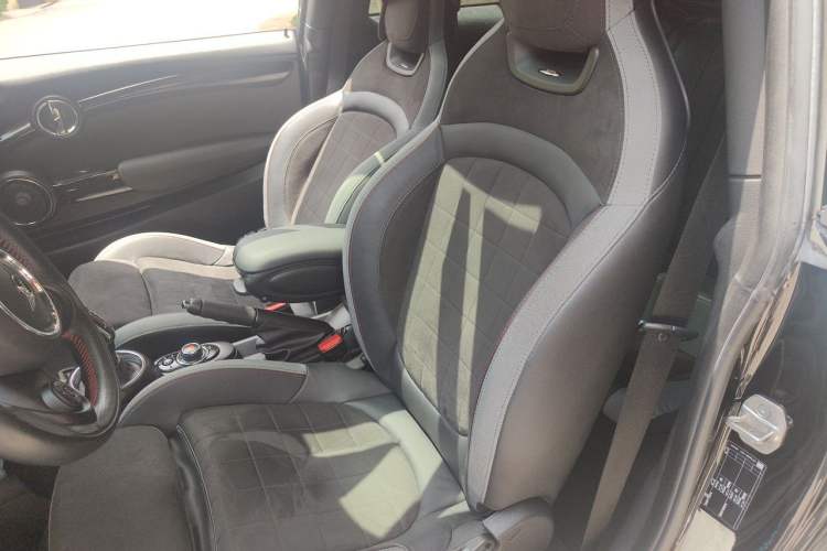 Used MINI JCW 2021 2.0T JOHN COOPER WORKS ALL-IN Left Front Seat