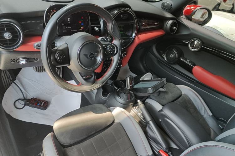 Used MINI JCW 2021 2.0T JOHN COOPER WORKS ALL-IN Center Console