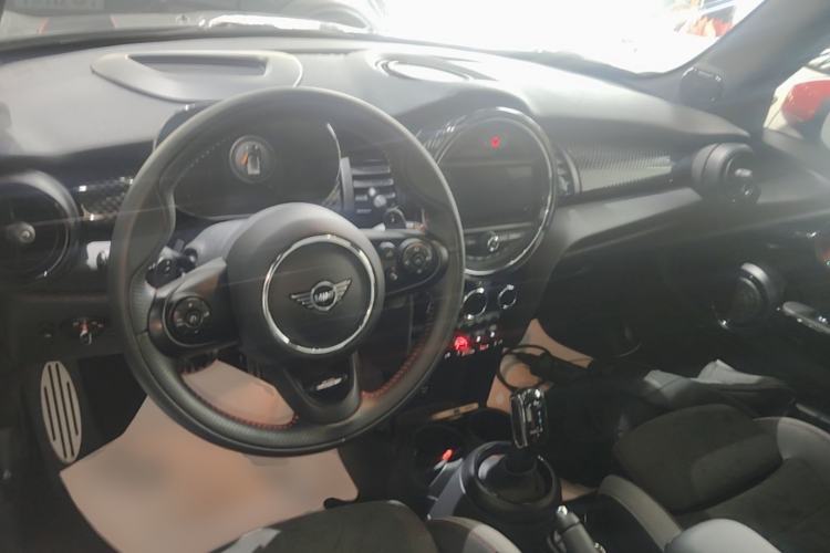 Used MINI JCW 2021 2.0T JOHN COOPER WORKS ALL-IN Center Console