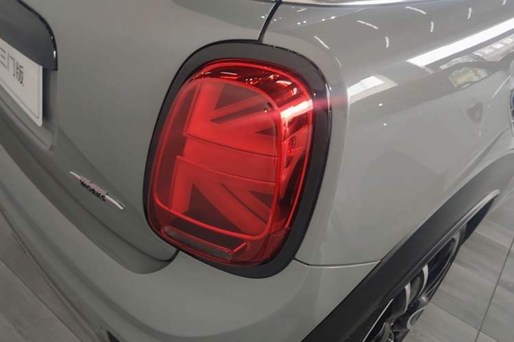 Used MINI JCW 2021 2.0T JOHN COOPER WORKS ALL-IN Exterior 3