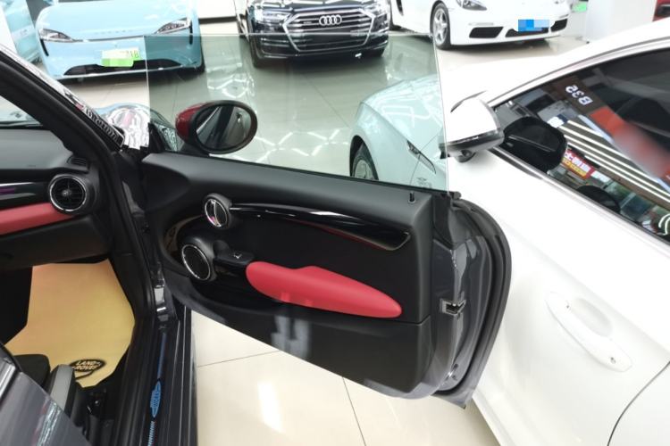 Used MINI JCW 2021 2.0T JOHN COOPER WORKS ALL-IN Interior 5