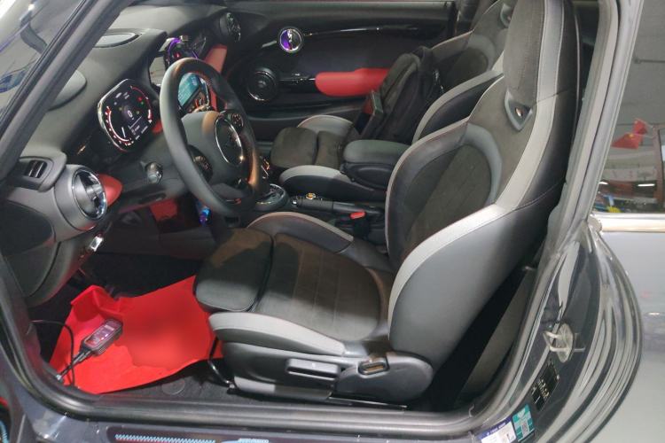 Used MINI JCW 2021 2.0T JOHN COOPER WORKS ALL-IN Left Front Seat