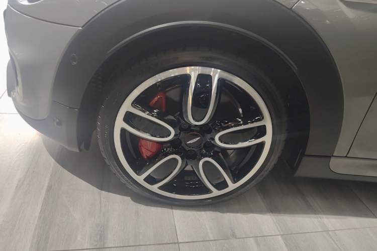 Used MINI JCW 2021 2.0T JOHN COOPER WORKS ALL-IN Left Front Wheel Hub