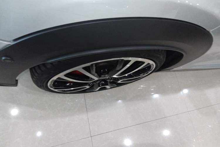 Used MINI JCW 2021 2.0T JOHN COOPER WORKS ALL-IN Left Front Wheel Hub