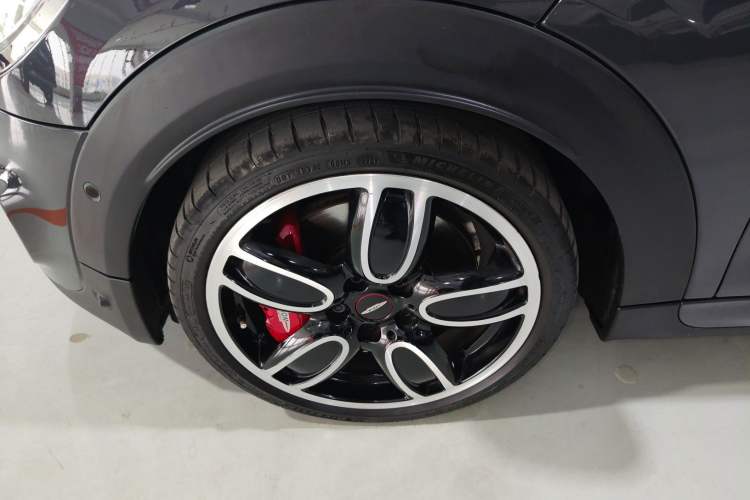 Used MINI JCW 2021 2.0T JOHN COOPER WORKS ALL-IN Left Front Wheel Hub