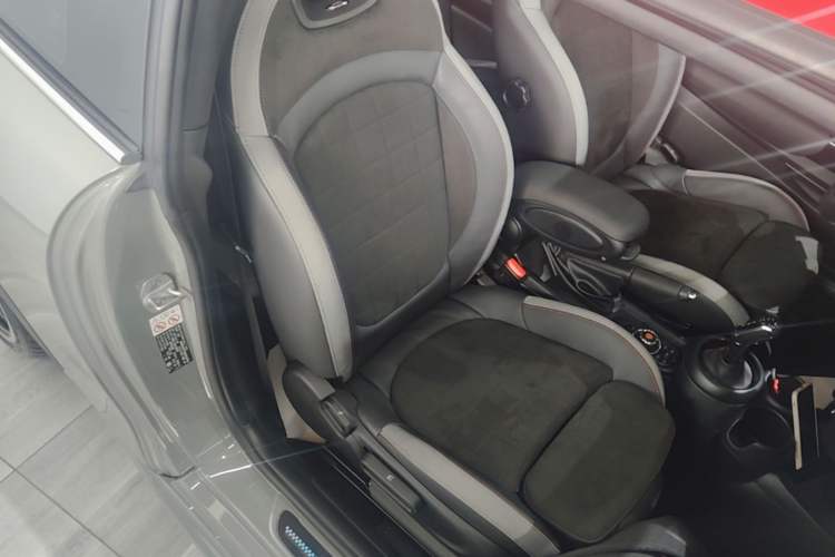 Used MINI JCW 2021 2.0T JOHN COOPER WORKS ALL-IN Right Front Seat