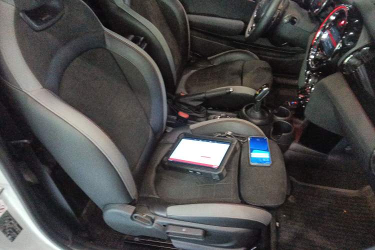 Used MINI JCW 2021 2.0T JOHN COOPER WORKS ALL-IN Right Front Seat