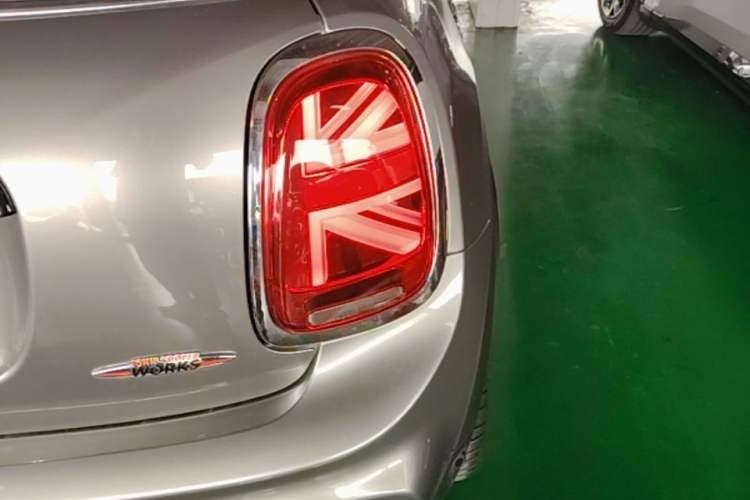 Used MINI JCW 2021 2.0T JOHN COOPER WORKS ALL-IN Right Rear Taillight
