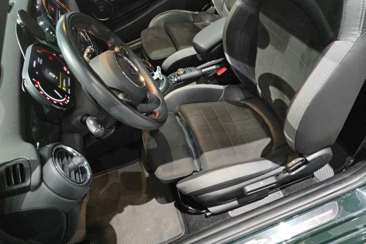 Used MINI JCW 2021 2.0T JOHN COOPER WORKS ALL-IN Left Front Seat