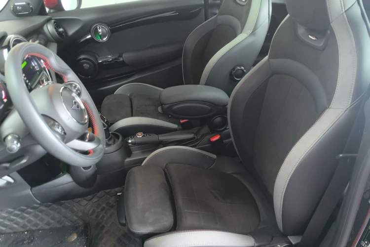 Used MINI JCW 2021 2.0T JOHN COOPER WORKS ALL-IN Left Front Seat