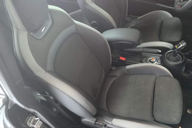 Used MINI JCW 2021 2.0T JOHN COOPER WORKS ALL-IN Right Front Seat