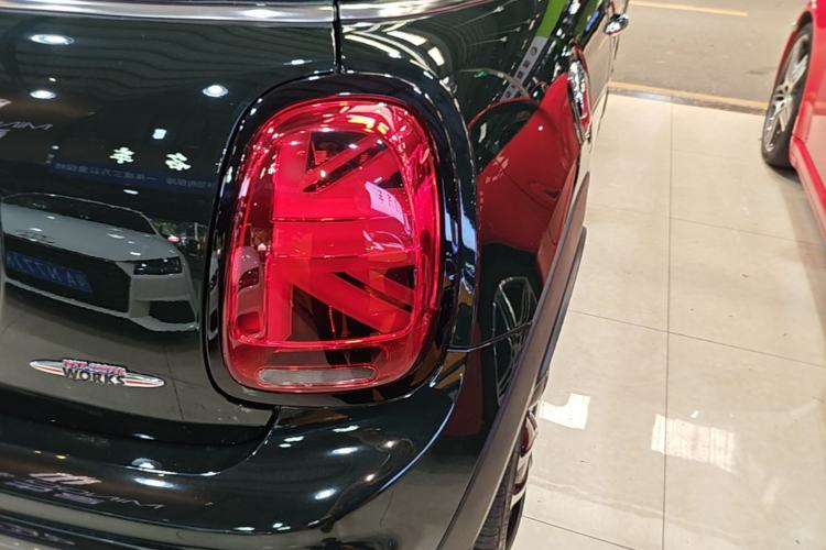 Used MINI JCW 2021 2.0T JOHN COOPER WORKS ALL-IN Right Rear Taillight