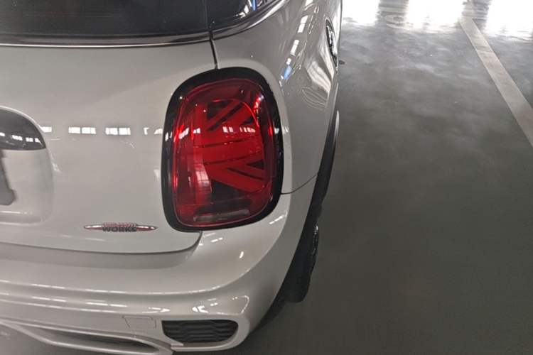 Used MINI JCW 2021 2.0T JOHN COOPER WORKS Exterior 3