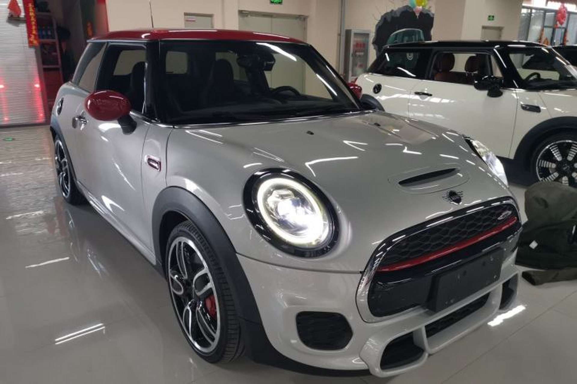 Used MINI JCW 2021 2.0T JOHN COOPER WORKS Front Right 45 Deg