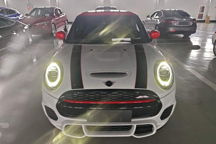 Used MINI JCW 2021 2.0T JOHN COOPER WORKS Front
