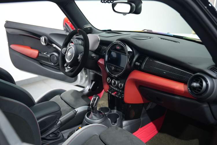 Used MINI JCW 2021 2.0T JOHN COOPER WORKS ALL-IN Interior 2