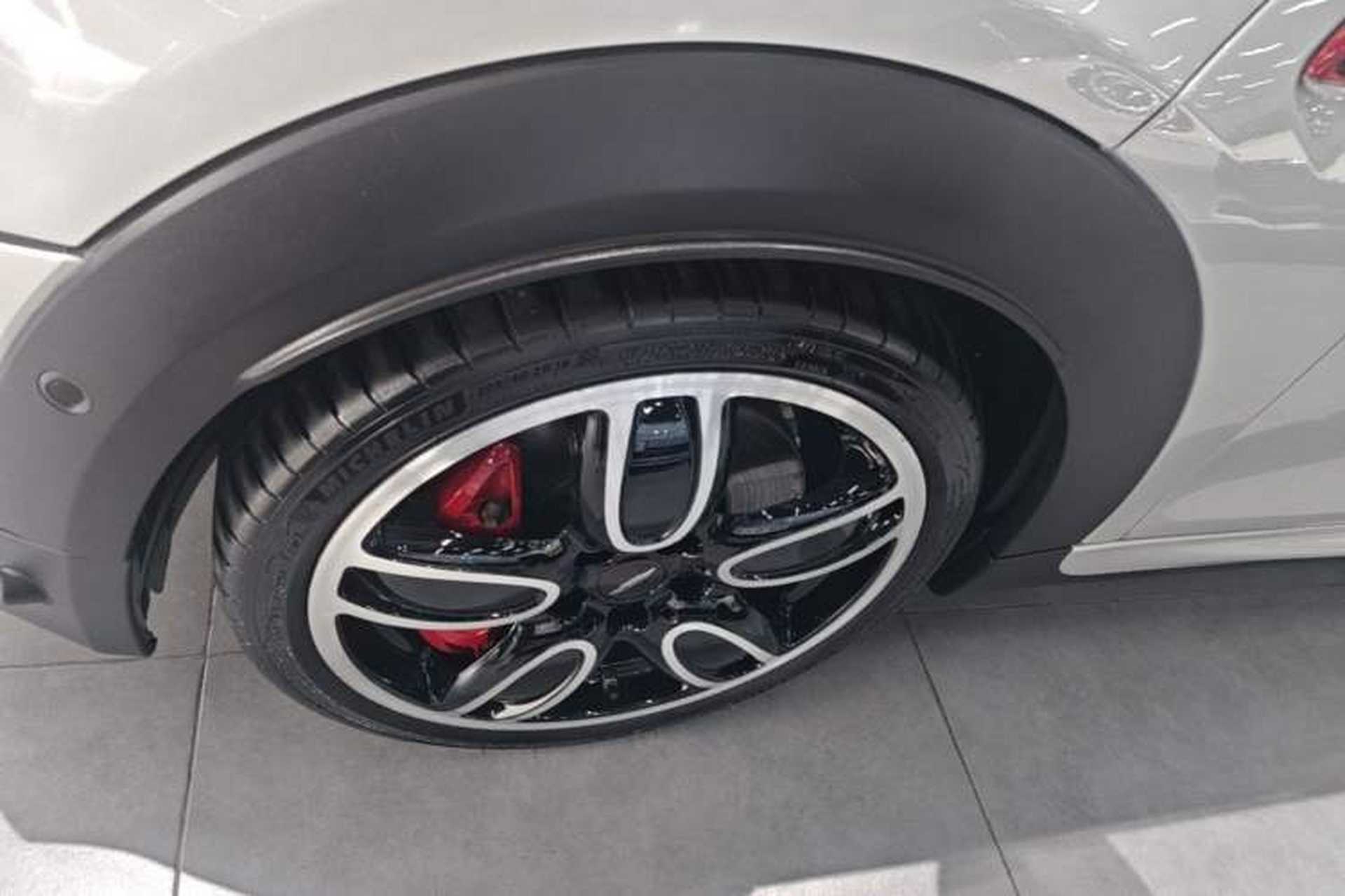 Used MINI JCW 2021 2.0T JOHN COOPER WORKS ALL-IN Left Front Wheel Hub