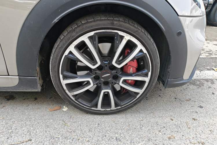 Used MINI JCW 2021 2.0T JOHN COOPER WORKS ALL-IN Right Front Wheel Hub