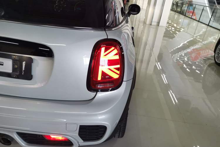 Used MINI JCW 2021 2.0T JOHN COOPER WORKS Right Rear Taillight