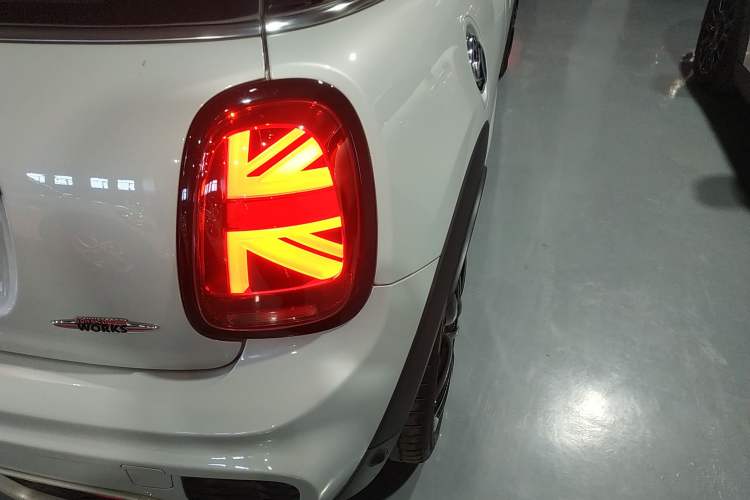 Used MINI JCW 2021 2.0T JOHN COOPER WORKS Right Rear Taillight