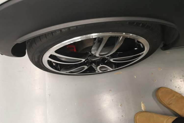Used MINI JCW 2021 2.0T JOHN COOPER WORKS Right Rear Wheel Hub